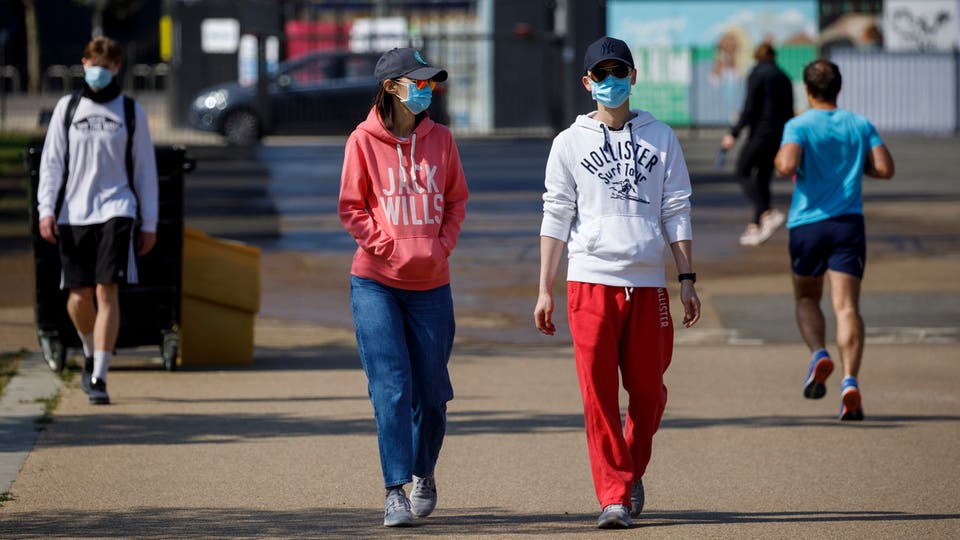 بعد أشهر من الإغلاق.. العالم يتجه للتنفس وبريطانيا تحذّر