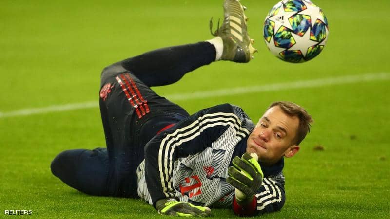 بايرن ميونيخ يعلن تمديد عقد “الحارس العملاق”