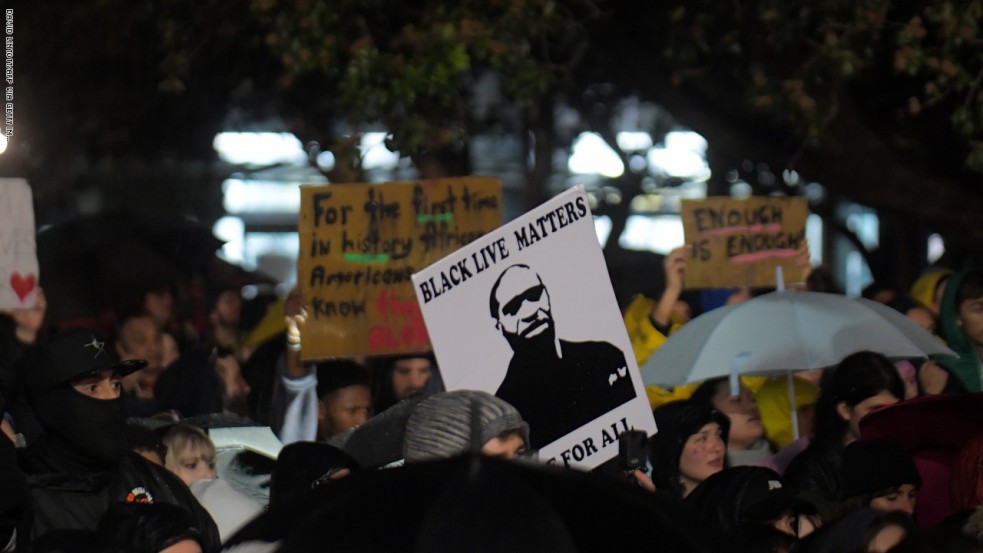 الشرطة تعتقل الآلاف منذ بدء الاحتجاجات على مقتل فلويد