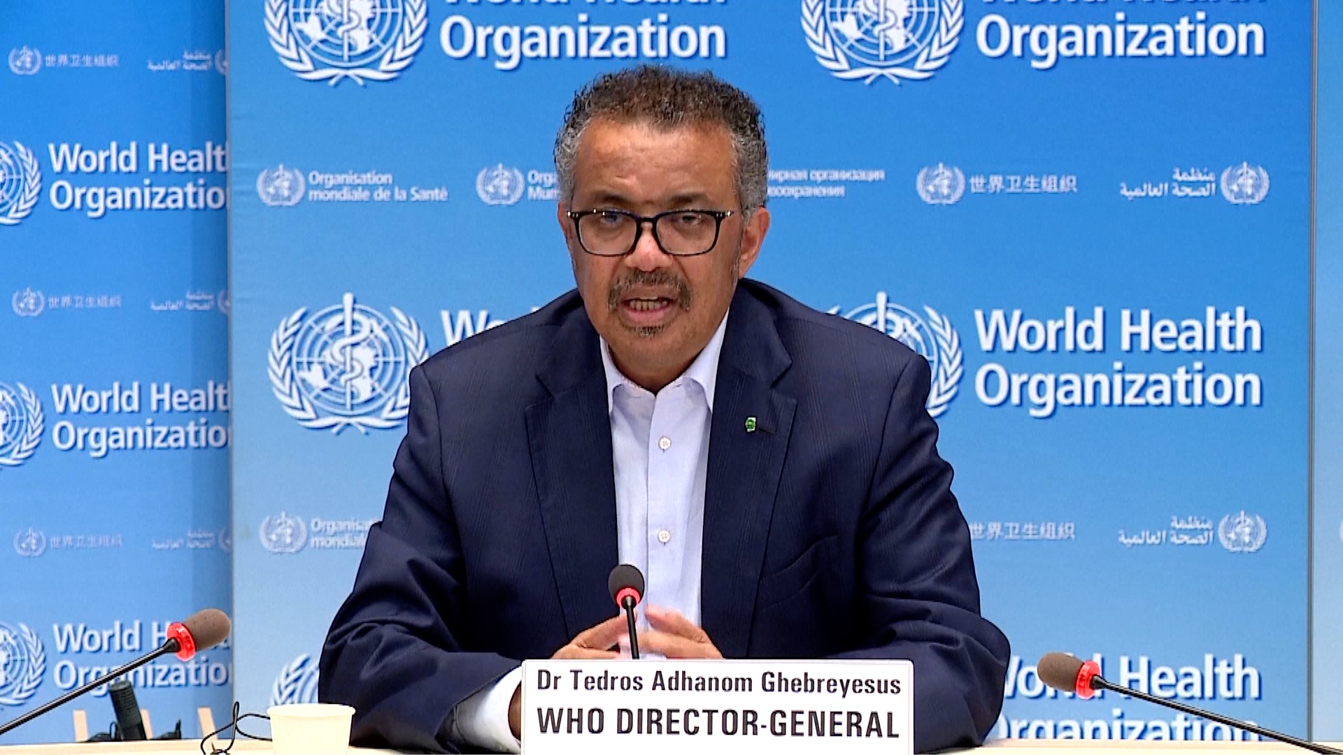 الصحة العالمية تعدل دليلها الإرشادي حول فيروس كورونا وطرق انتقاله