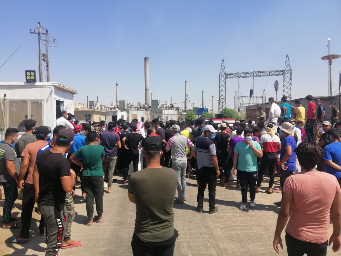 العشرات من أهالي الكمالية بكربلاء يتظاهرون احتجاجا على تردي الكهرباء