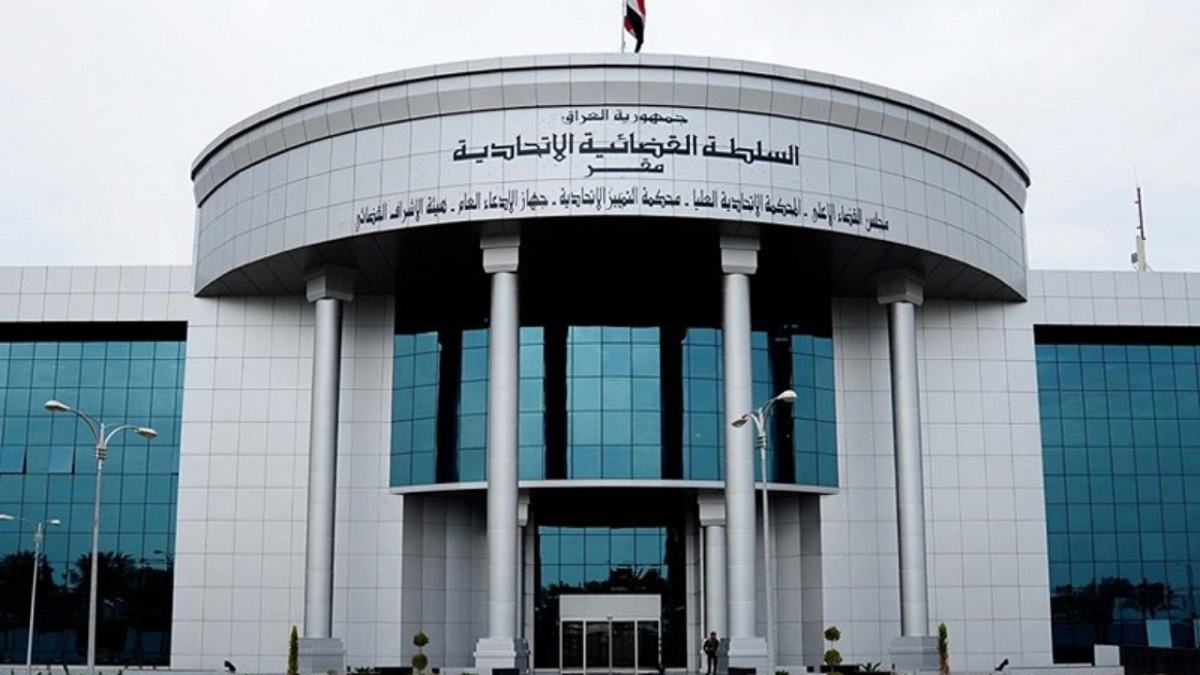دون الكشف عن هويتهم .. القضاء يعلن صدور مذكرات قبض بحق متهمين بقتل الهاشمي وإنجاز بعض قضايا قتلة المتظاهرين