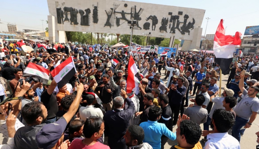 “تشرين رعب للفاسدين”.. مغردو العراق يتمسكون بمطالب الثورة