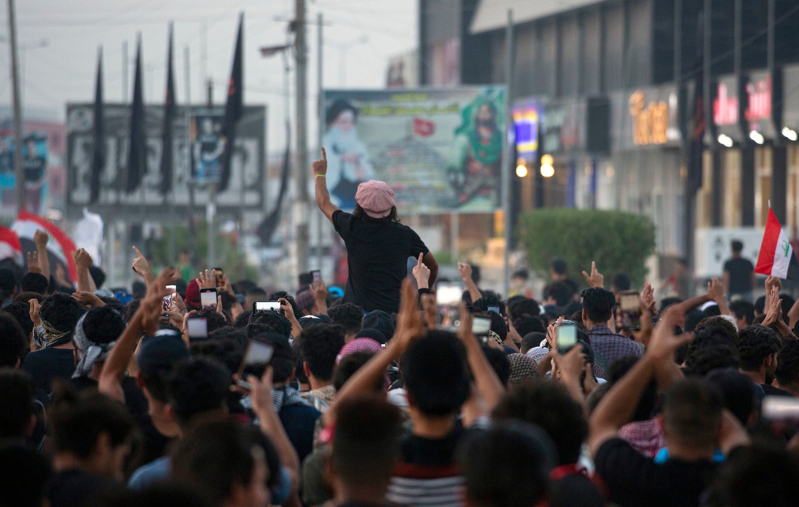 ناشطو البصرة غاضبون: عنف مفرط غير مبرر!