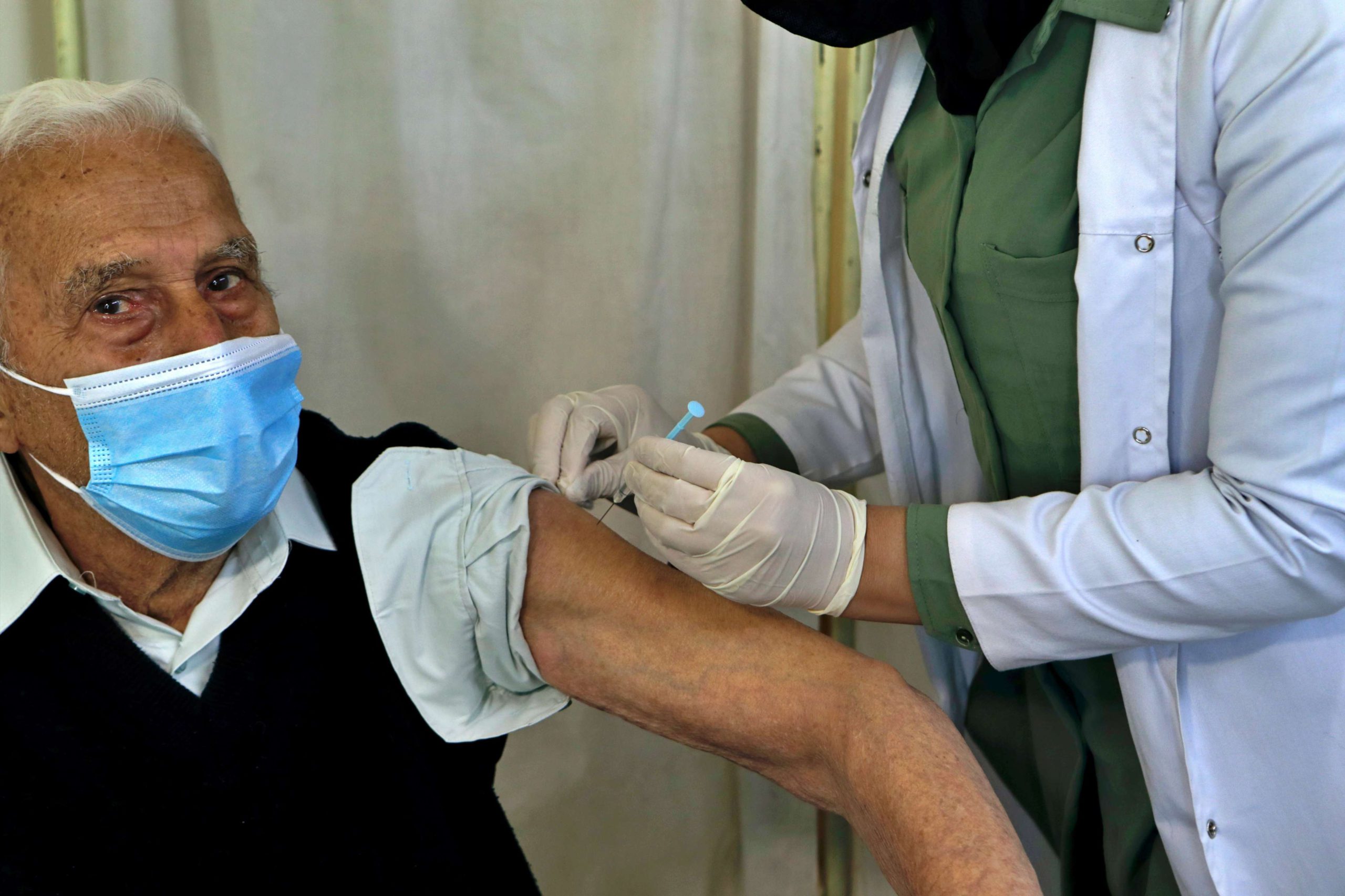 الصحة: إقبال جيد على اللقاحات