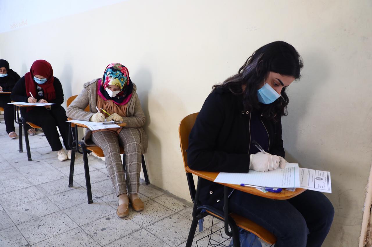 التعليم تؤكد التزامها بخطة أداء الامتحانات وتشدد على أهمية إتباع الإجراءات الصحية