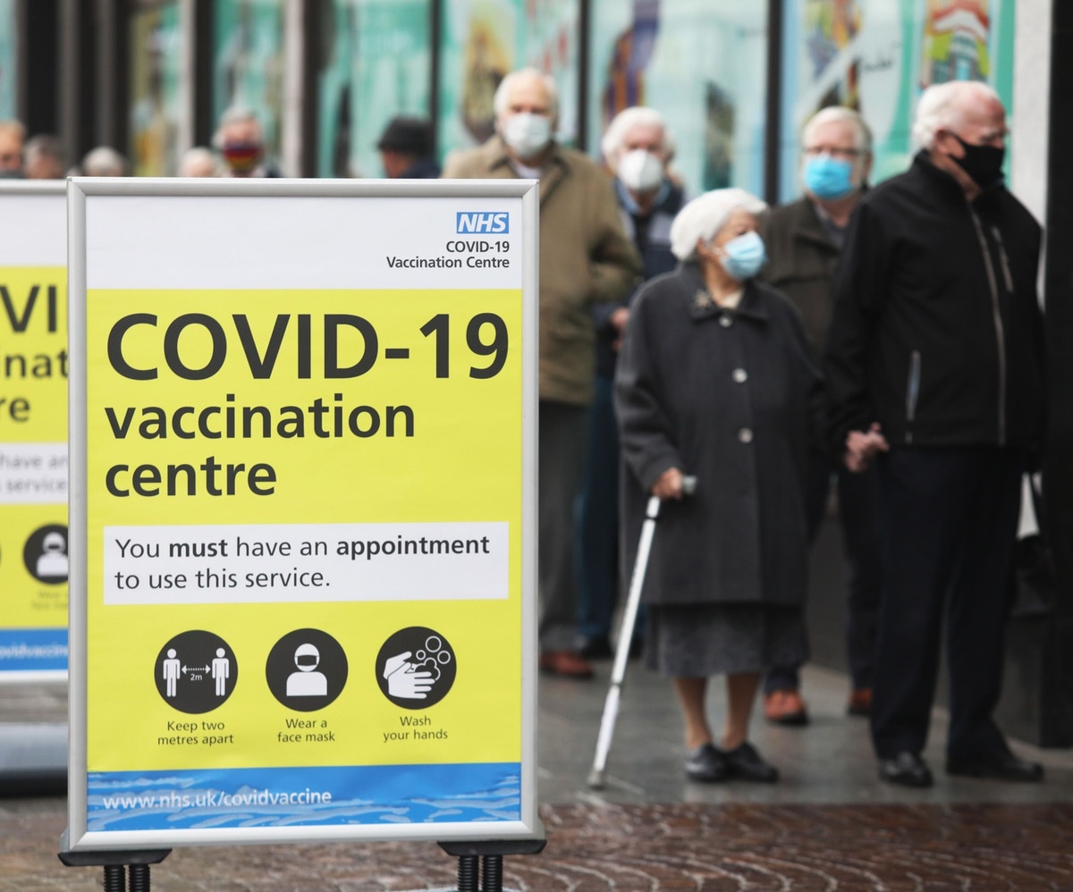 بريطانيا: لن نزود الدول الأخرى باللقاحات قبل تطعيم جميع سكاننا