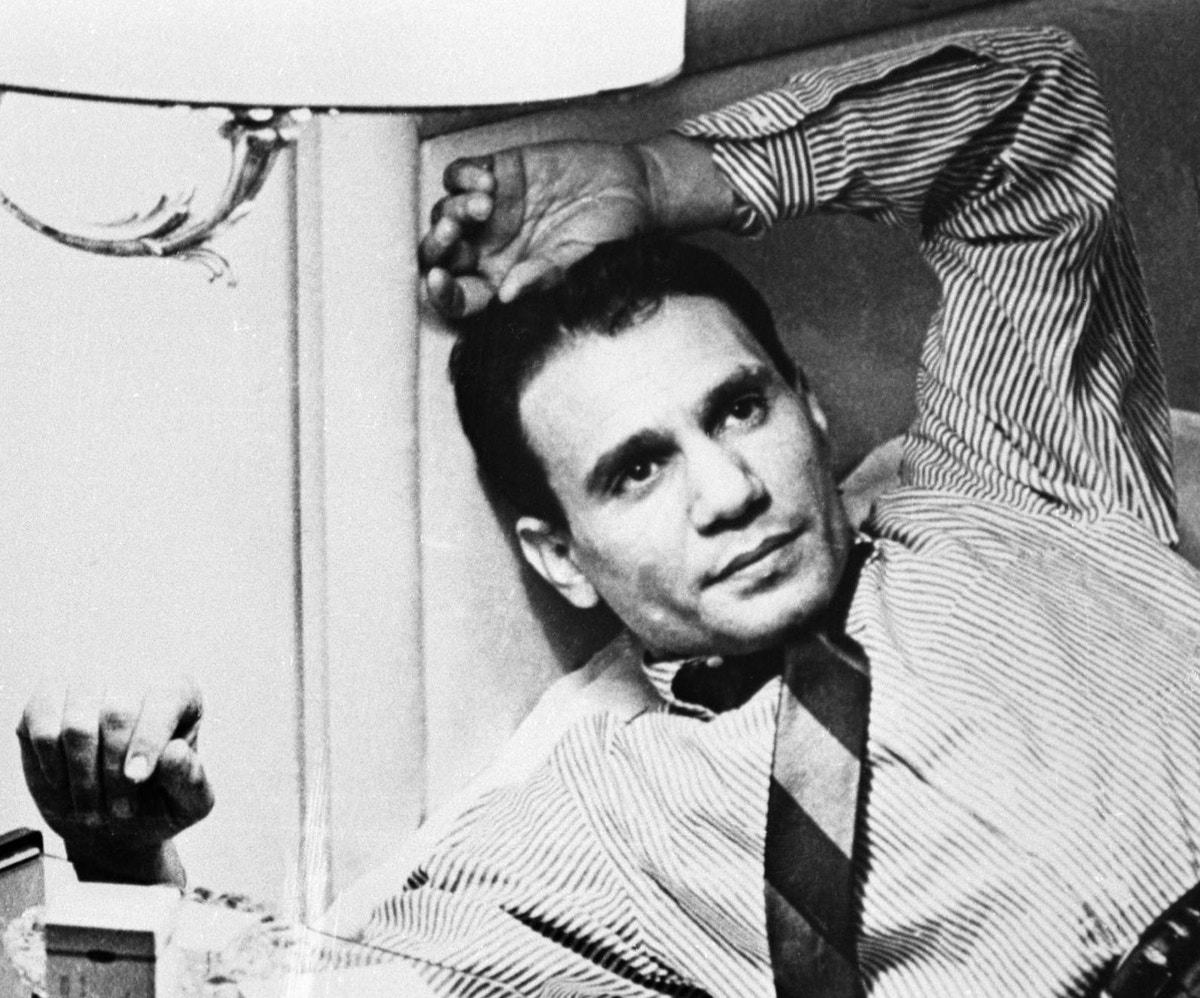 حكايات “العندليب الأسمر” في ذكرى وفاته الـ44