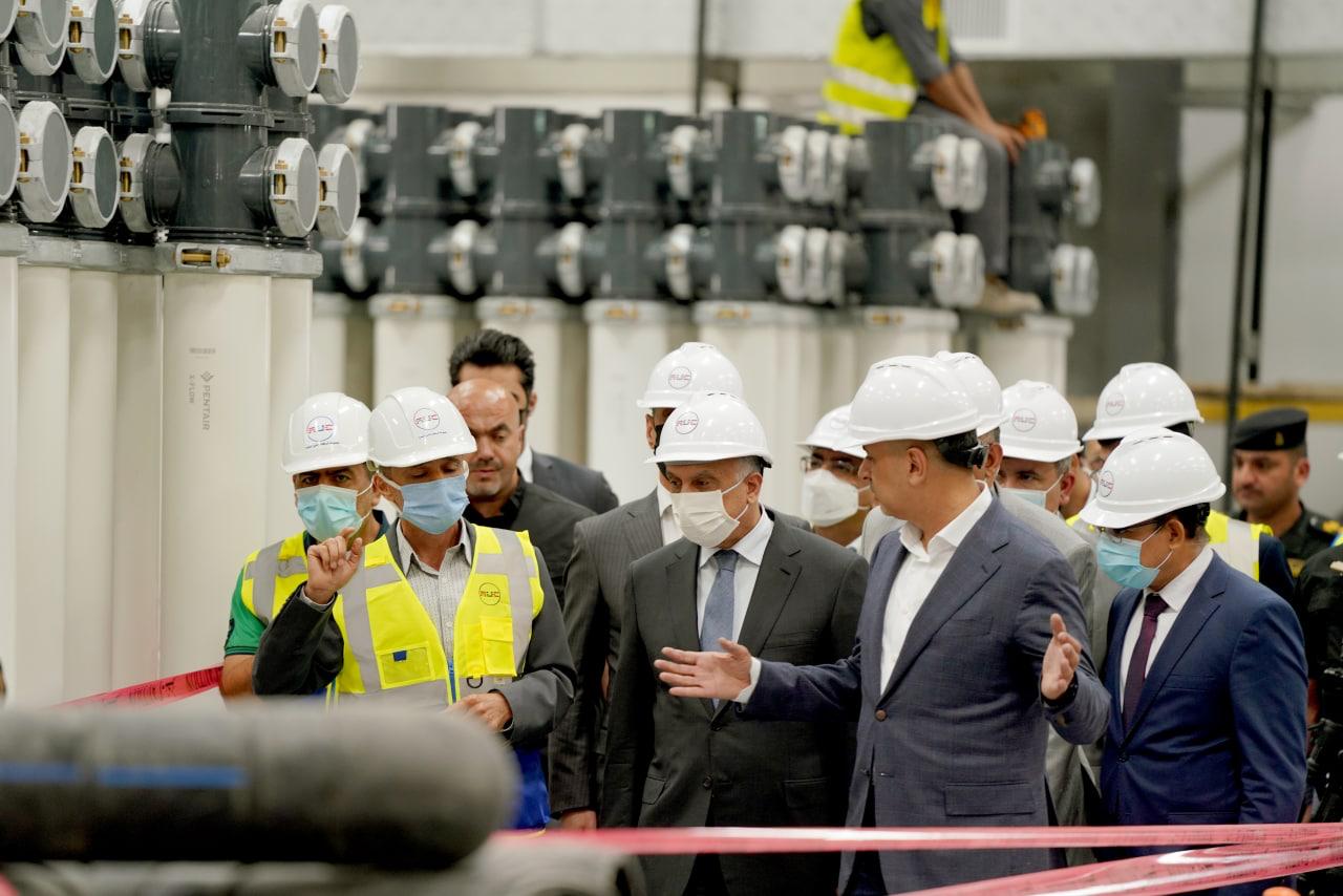 الكاظمي يوجه بالإسراع في إنجاز مشروع تحلية الماء بقضاء ابي الخصيب