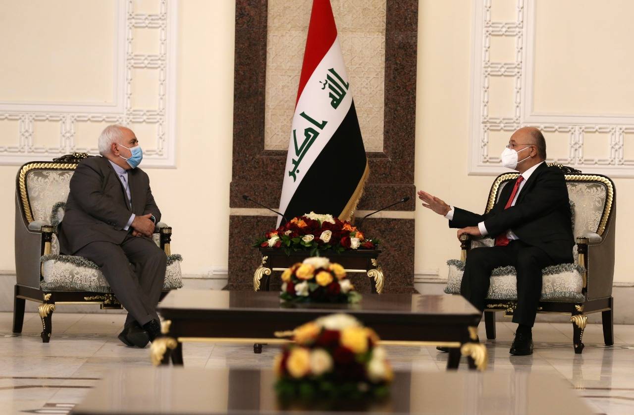 خلال استقباله وزير الخارجية الايراني.. صالح: علاقاتنا المتوازنة تدعم تخفيف التوترات الإقليمية