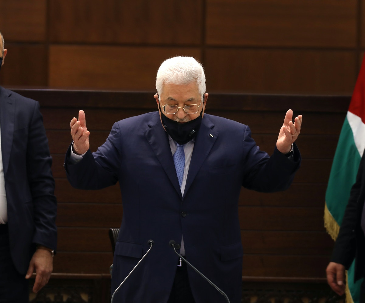 عباس يعلن تأجيل الانتخابات الفلسطينية لحين مشاركة القدس