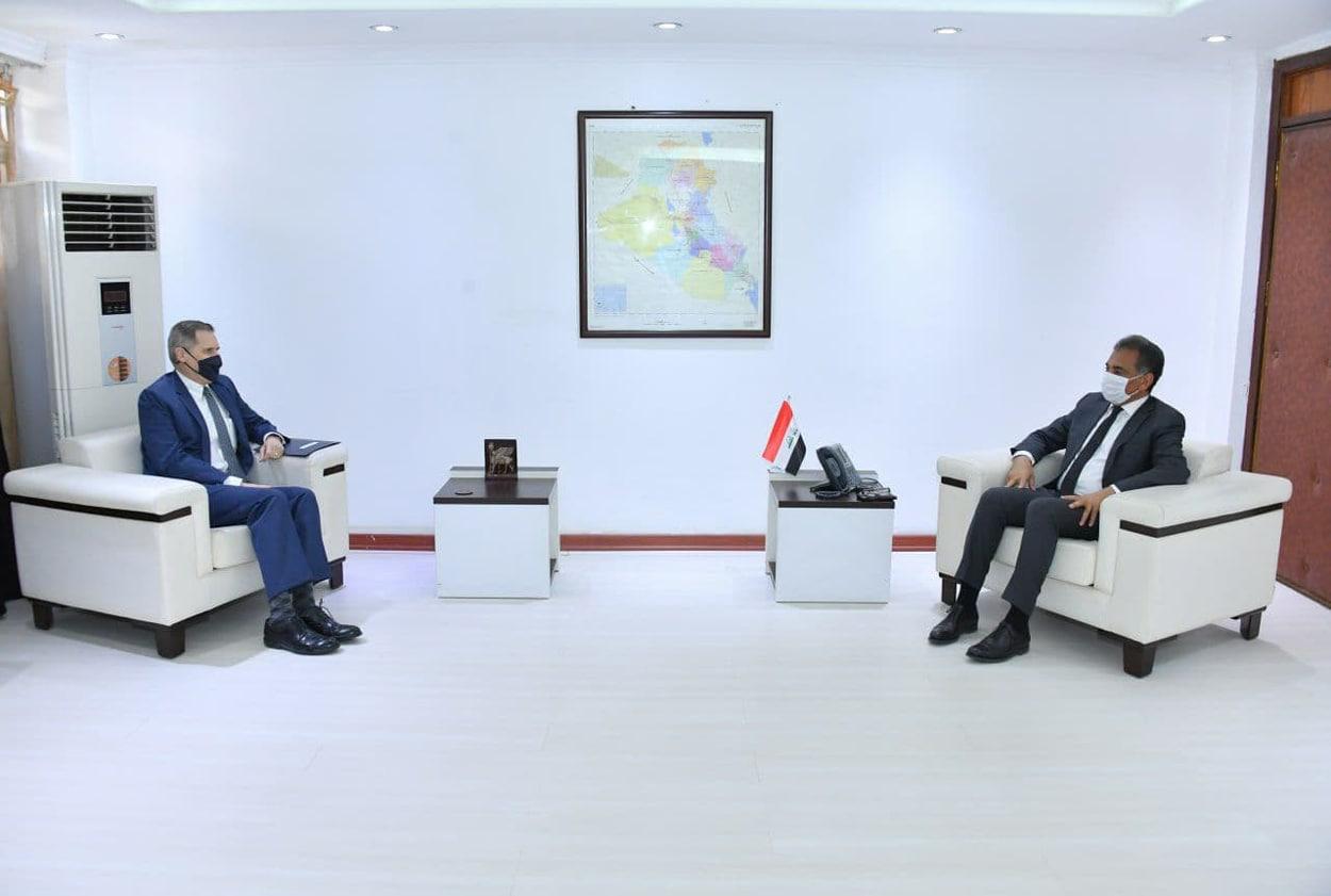 العراق والولايات المتحدة يبحثان سبل تشكيل لجنة عسكرية وانتشار القوات القتالية