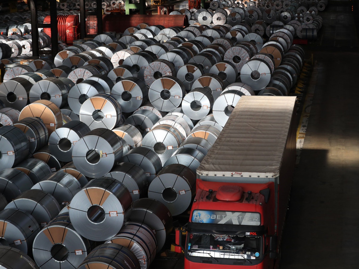 موجة كورونا الثالثة تضرب الإنتاج الصناعي في ألمانيا وفرنسا