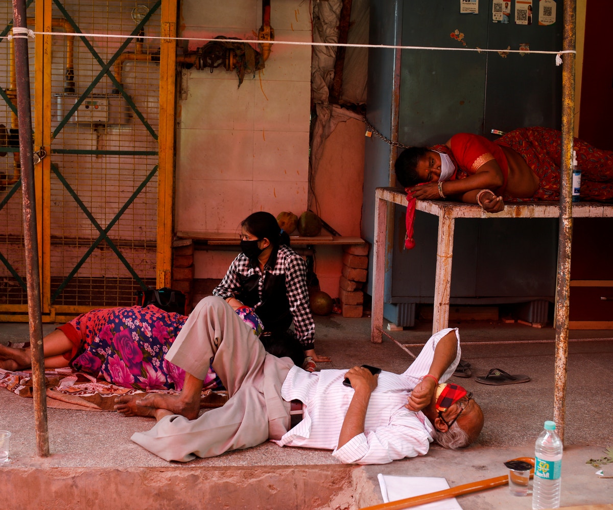 الهند تعيش “حالة حرب” بسبب كورونا والوفيات تتعدى 200 ألف