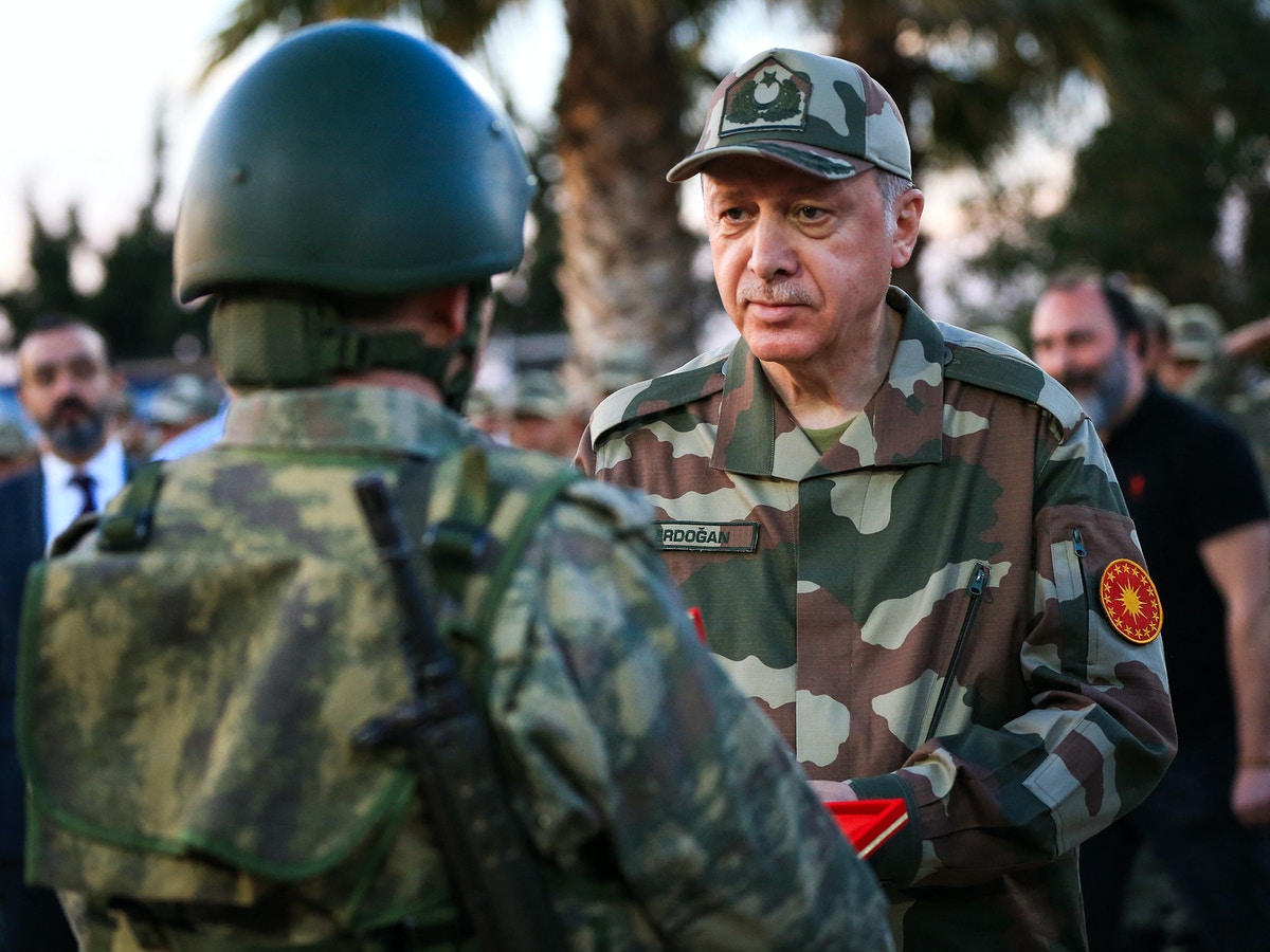 تركيا.. توقيف 10 أدميرالات سابقين بسبب رسالة تنتقد السلطة