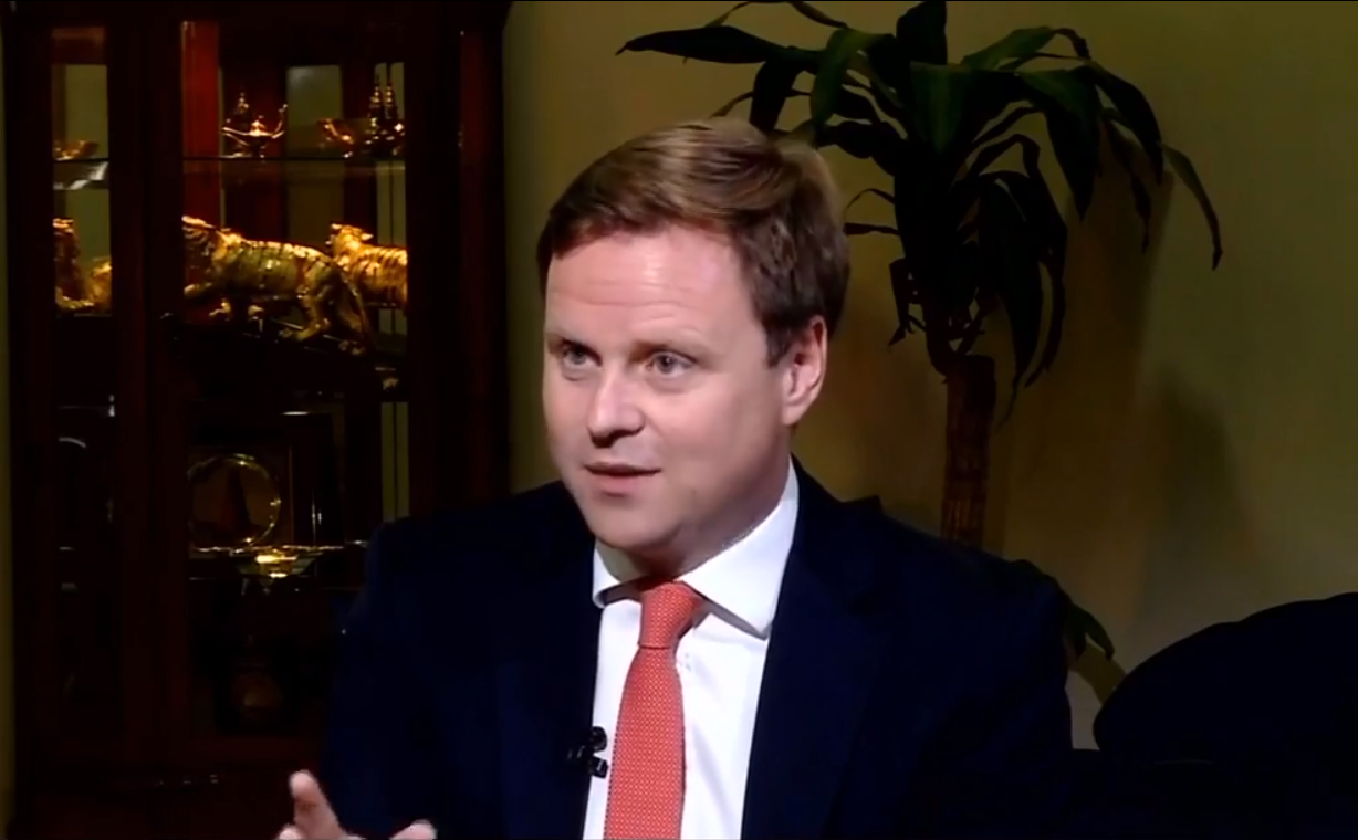 السفير البريطاني للبغدادية: الميليشيات والاغتيالات تعرقل الاستقرار السياسي والاقتصادي