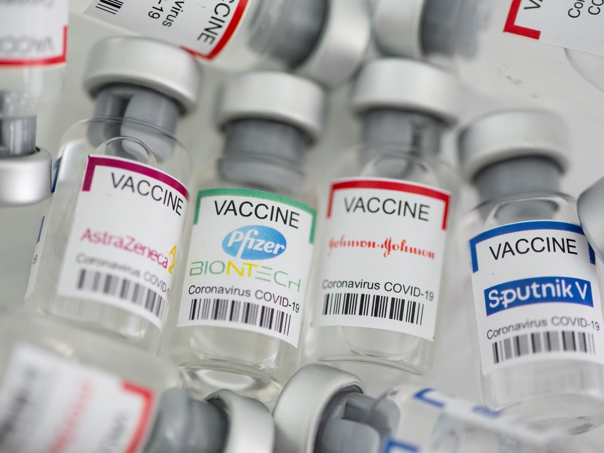 “كوفاكس” يطلب ملياري دولار للقاحات.. ووفيات كورونا تبلغ 3 ملايين