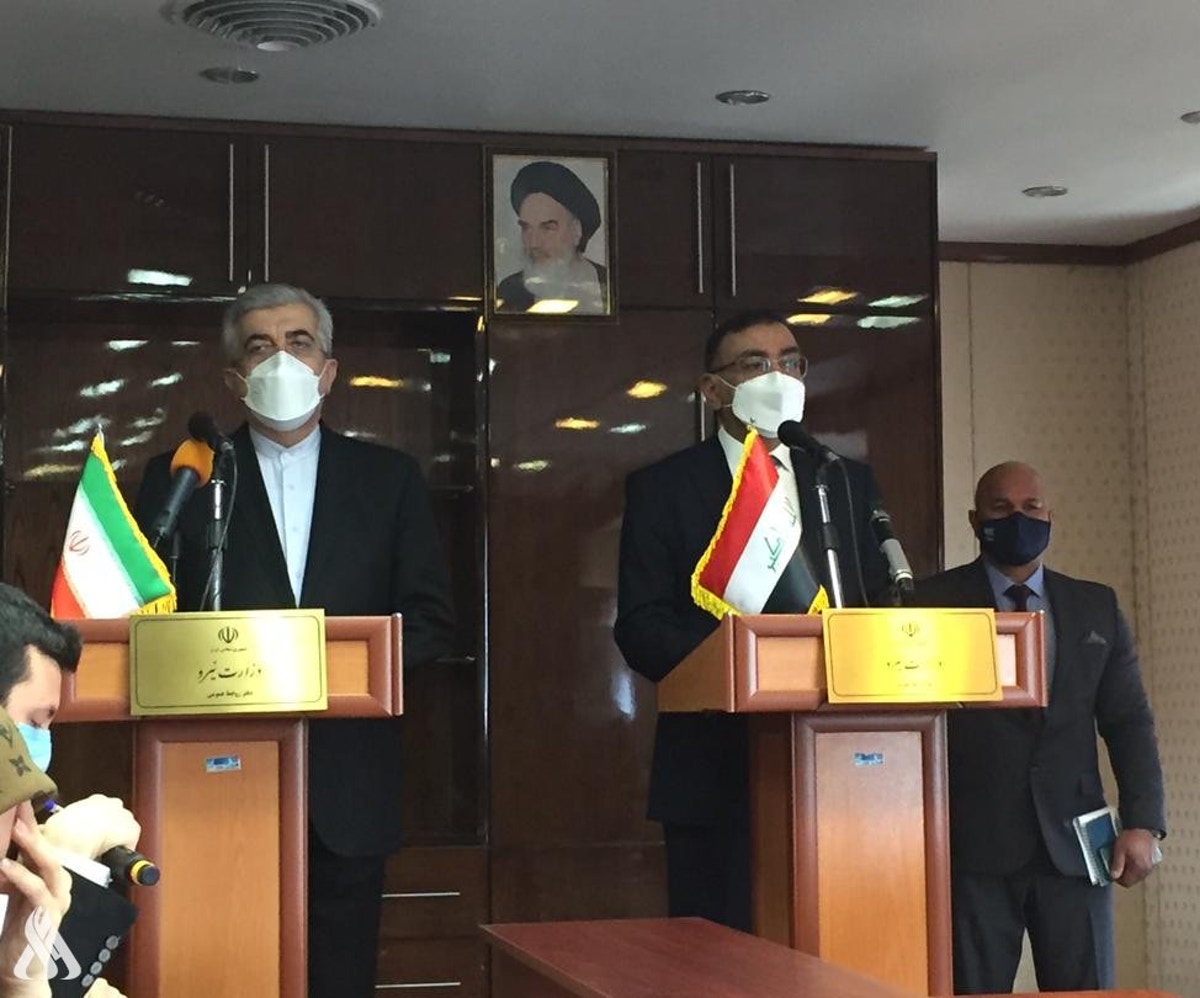 العراق وإيران يبحثان متأخرات ديون الغاز في اجتماع بطهران