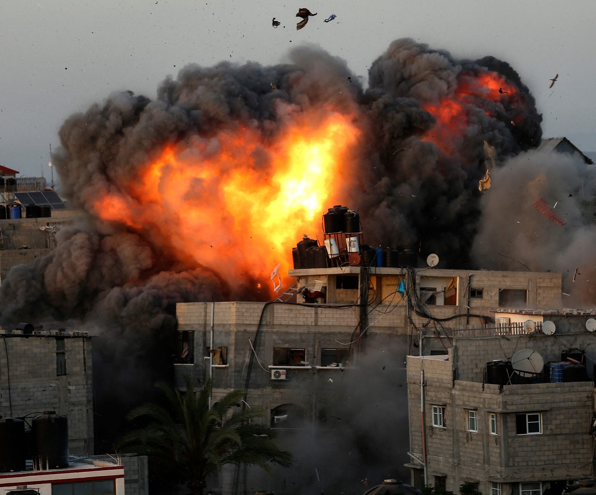 جيش الاحتلال يعلن استهداف موقع لاستخبارات “حماس”