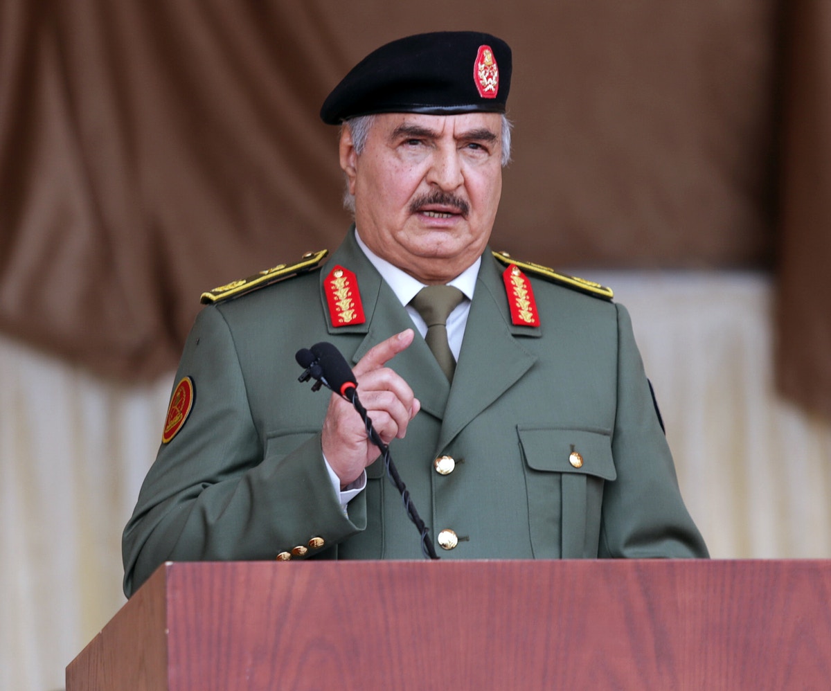 حفتر: الجيش الليبي لن يتردد في خوض الحرب مجدداً إذا تعثر الاتفاق السياسي