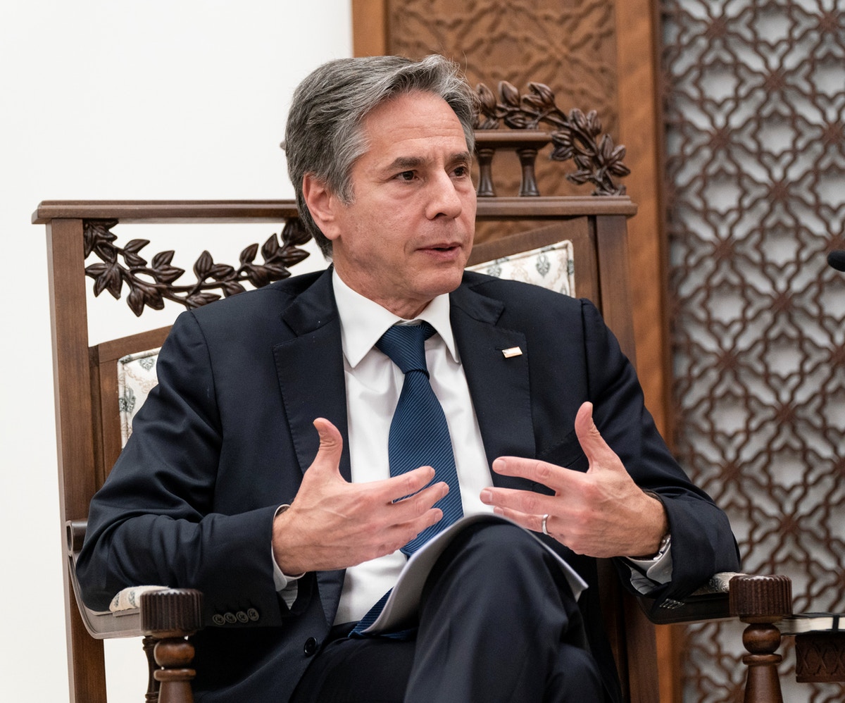 بلينكن لعباس: واشنطن ملتزمة بإعادة بناء العلاقات مع الفلسطينيين