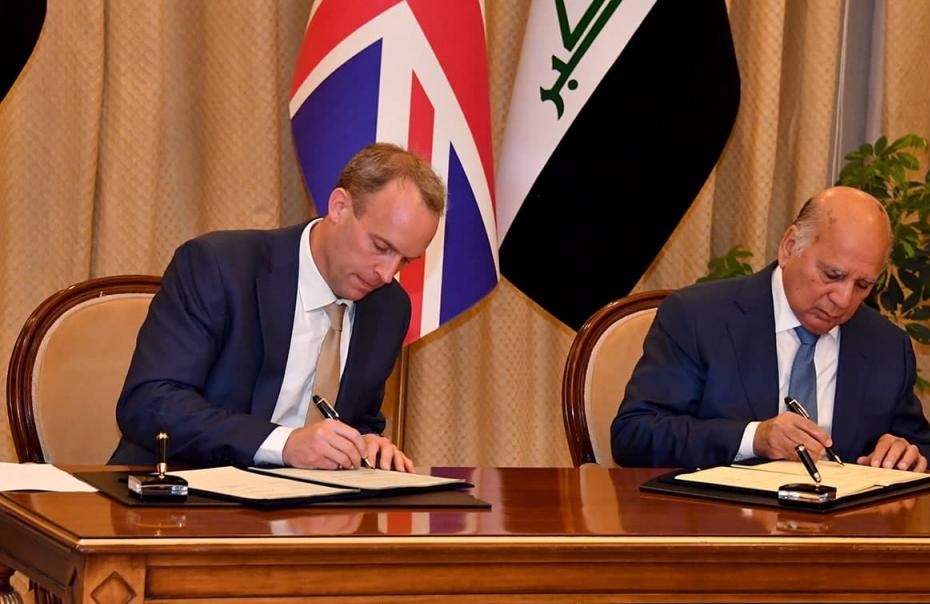 وزير الخارجية البريطاني يصل بغداد ويوقع مذكرة تفاهم