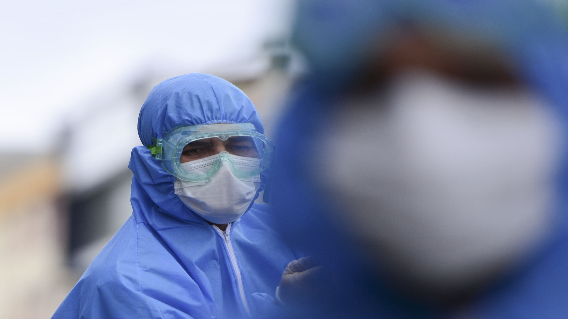 العراق يسجل قفزة كبيرة بعدد الاصابات اليومية بفيروس كورونا