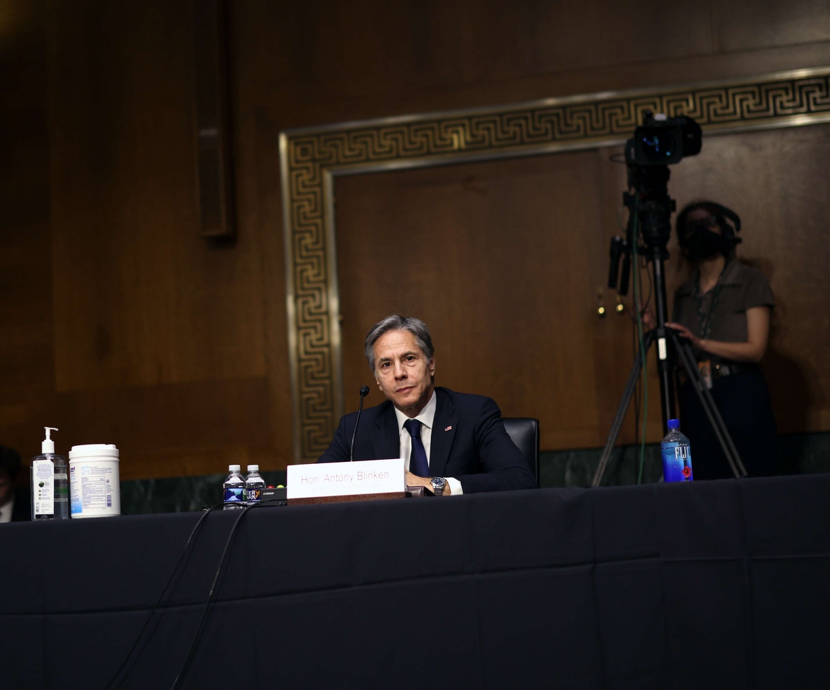 بلينكن يتعهد بإبقاء العقوبات على إيران للتصدي لأنشطتها