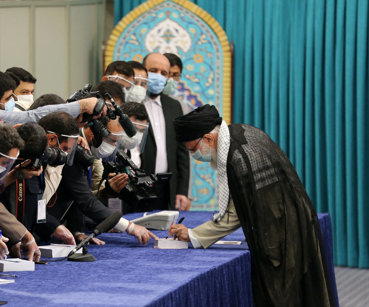 انطلاق انتخابات الرئاسة في إيران وخامنئي يدعو لمشاركة واسعة