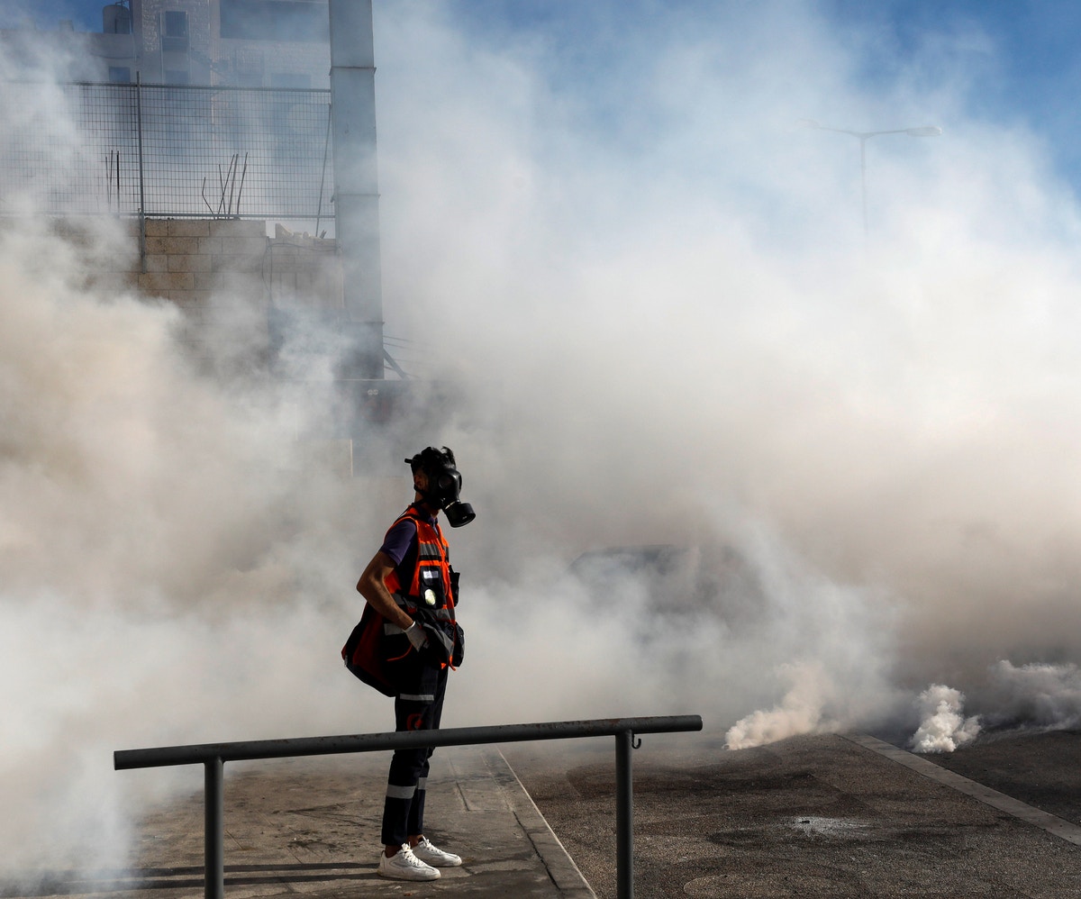 حالات اختناق في صفوف الفلسطينيين باندلاع مواجهات بالقدس