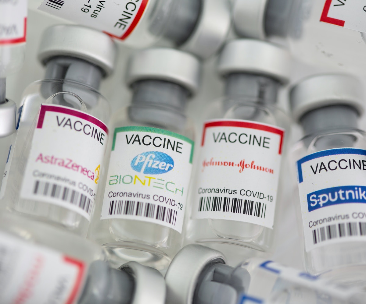 “أسترازينيكا” الأكثر استخداماً.. 3 مليارات جرعة لقاح كورونا حول العالم