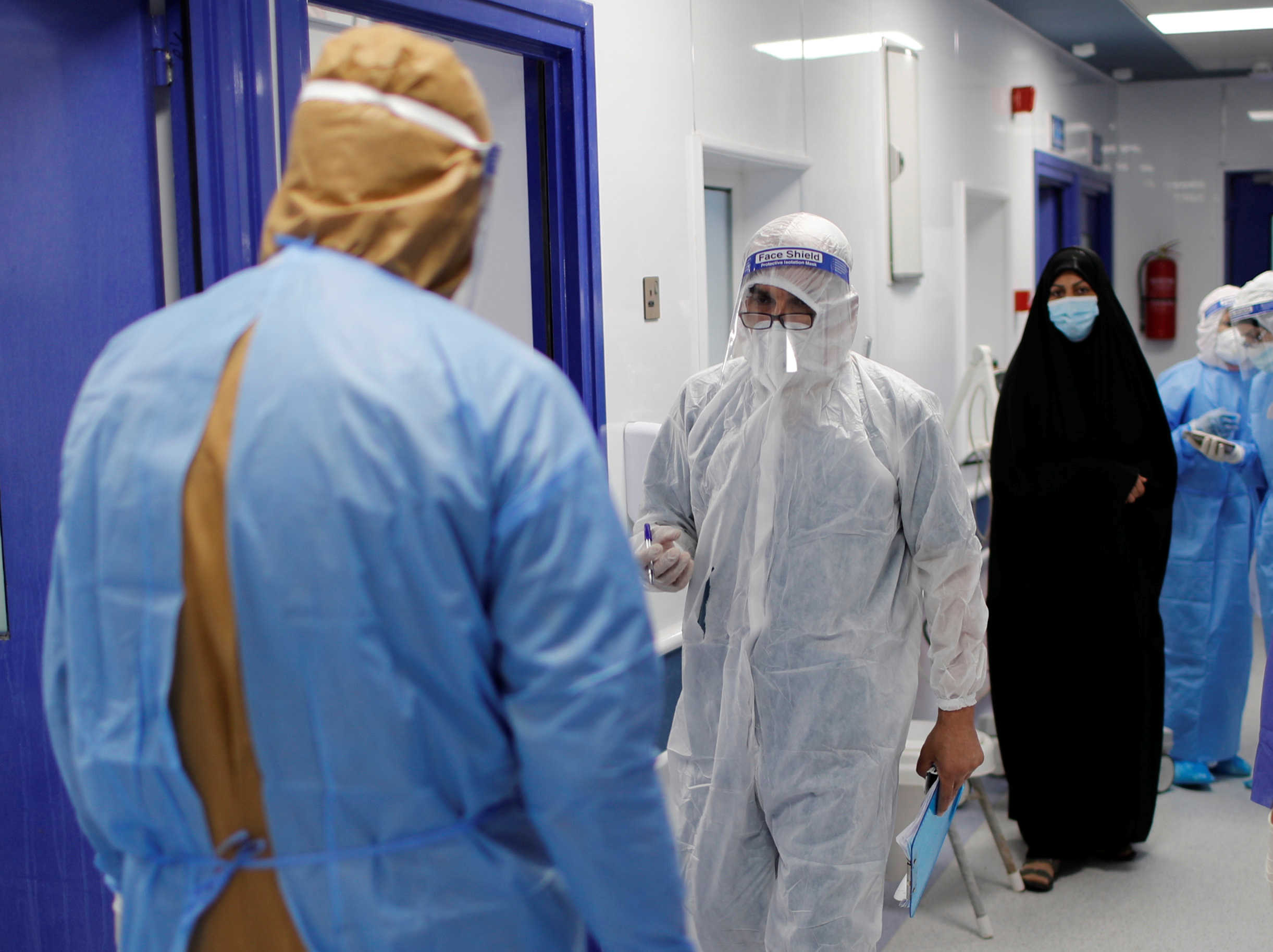 العراق يسجل أكثر من 8000 اصابة جديدة بفيروس كورونا