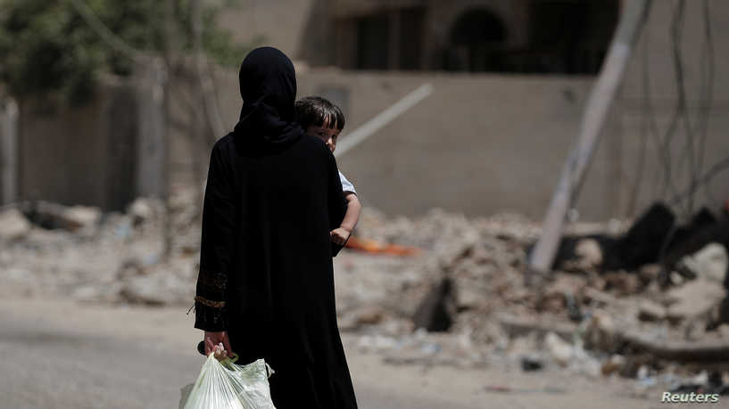 “أحقية حضانة الطفل” بعد الانفصال.. انقسام حول تعديل المادة 57 في العراق