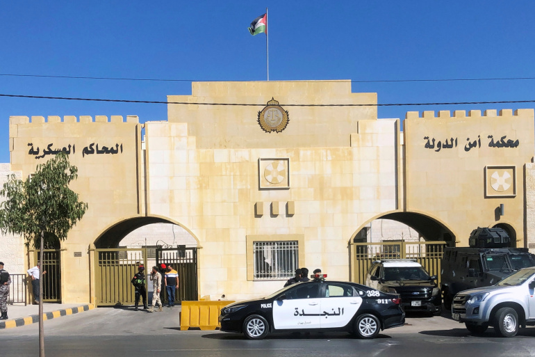 محكمة أمن الدولة في الاردن تقضي بالسجن لـ 15 عاما للمتهمين بقضية الامير حمزة