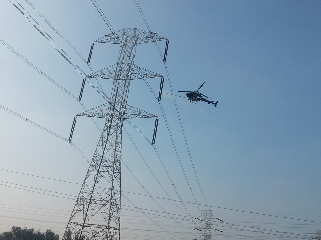 حرب أسفل الجدار.. أبراج العراق الكهربائية تتساقط