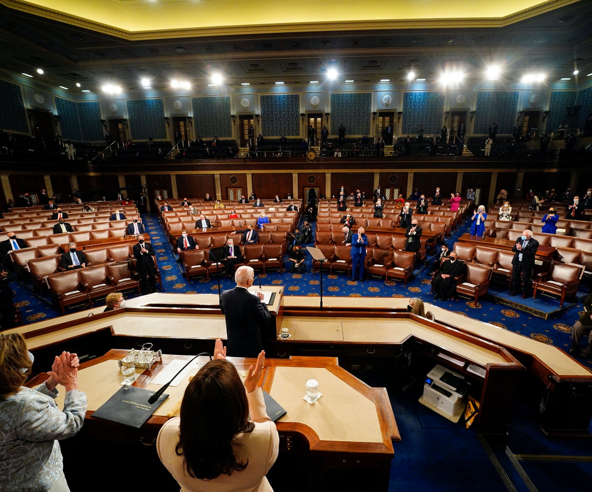 الشيوخ الأميركي يقر مشروع قانون البنية التحتية بأغلبية 69 صوتاً