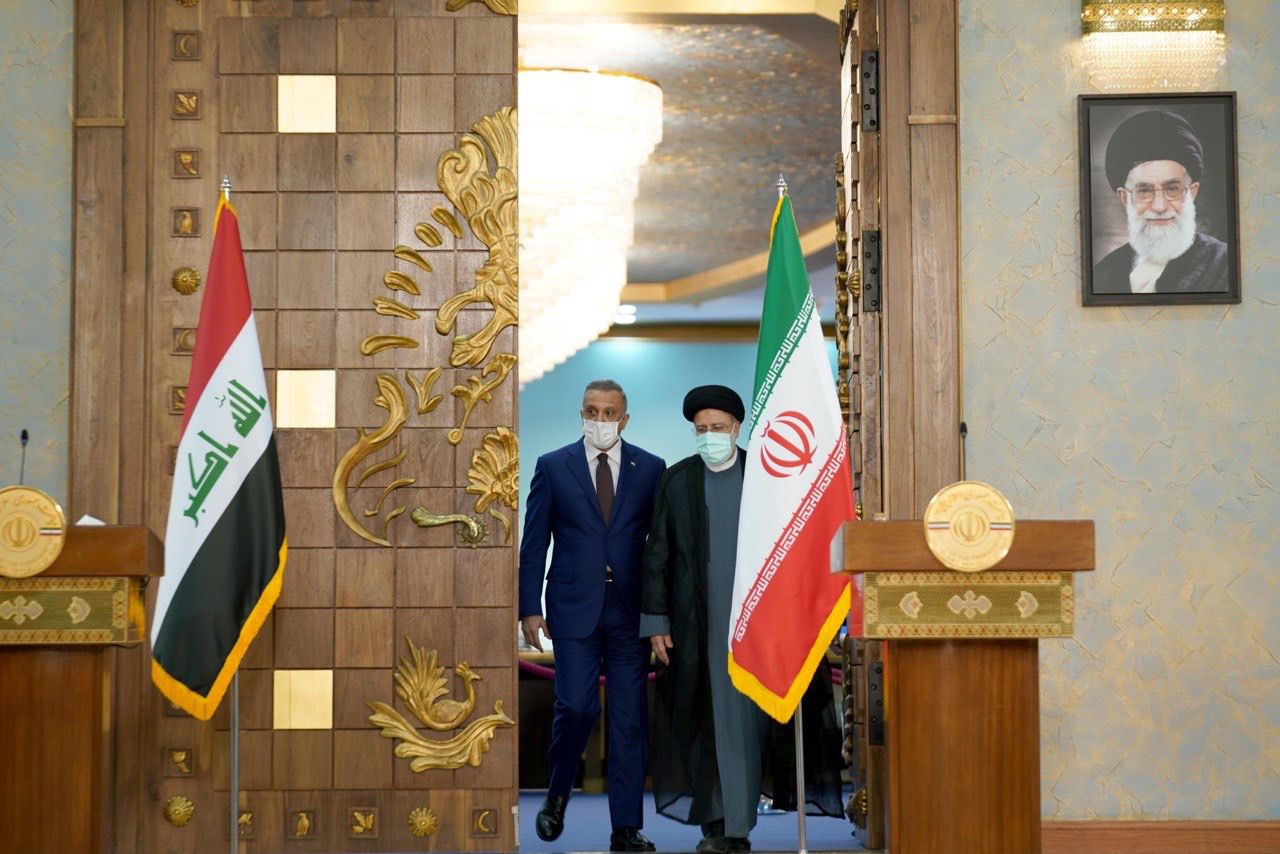 الكاظمي ورئيسي يتفقان على الغاء التأشيرة بين العراق وإيران