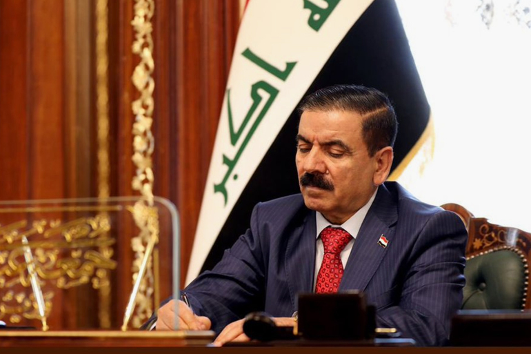 بالوثائق .. وزير الدفاع يرتكب جريمة بحق المال العام: التعاقد على 12 طائرة باكستانية بأضعاف سعرها