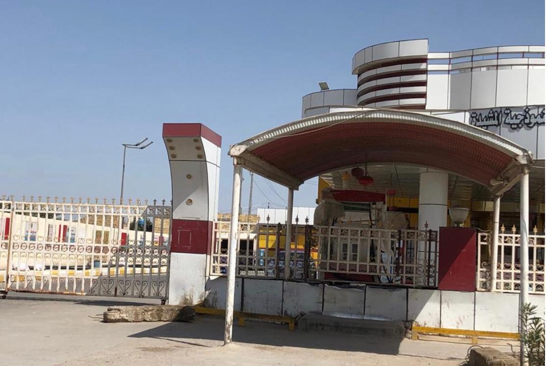 ذي قار.. إغلاق محطات الوقود لنفاد مخزونها من البنزين والحكومة المحلية تعد بحل الازمة