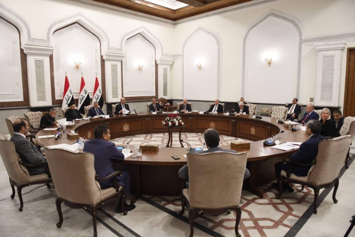 أطراف الصراع السياسي توقع على مدونة سلوك انتخابي بدعوى ضمان نزاهتها