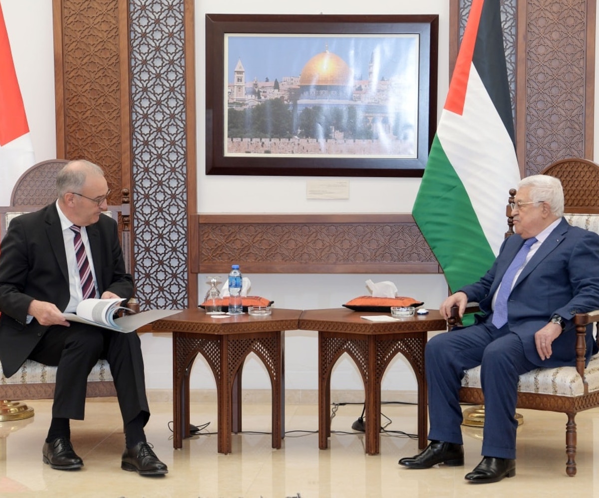 ضغوط دولية على إسرائيل لوقف بناء مستوطنات.. وعباس يشيد ببايدن