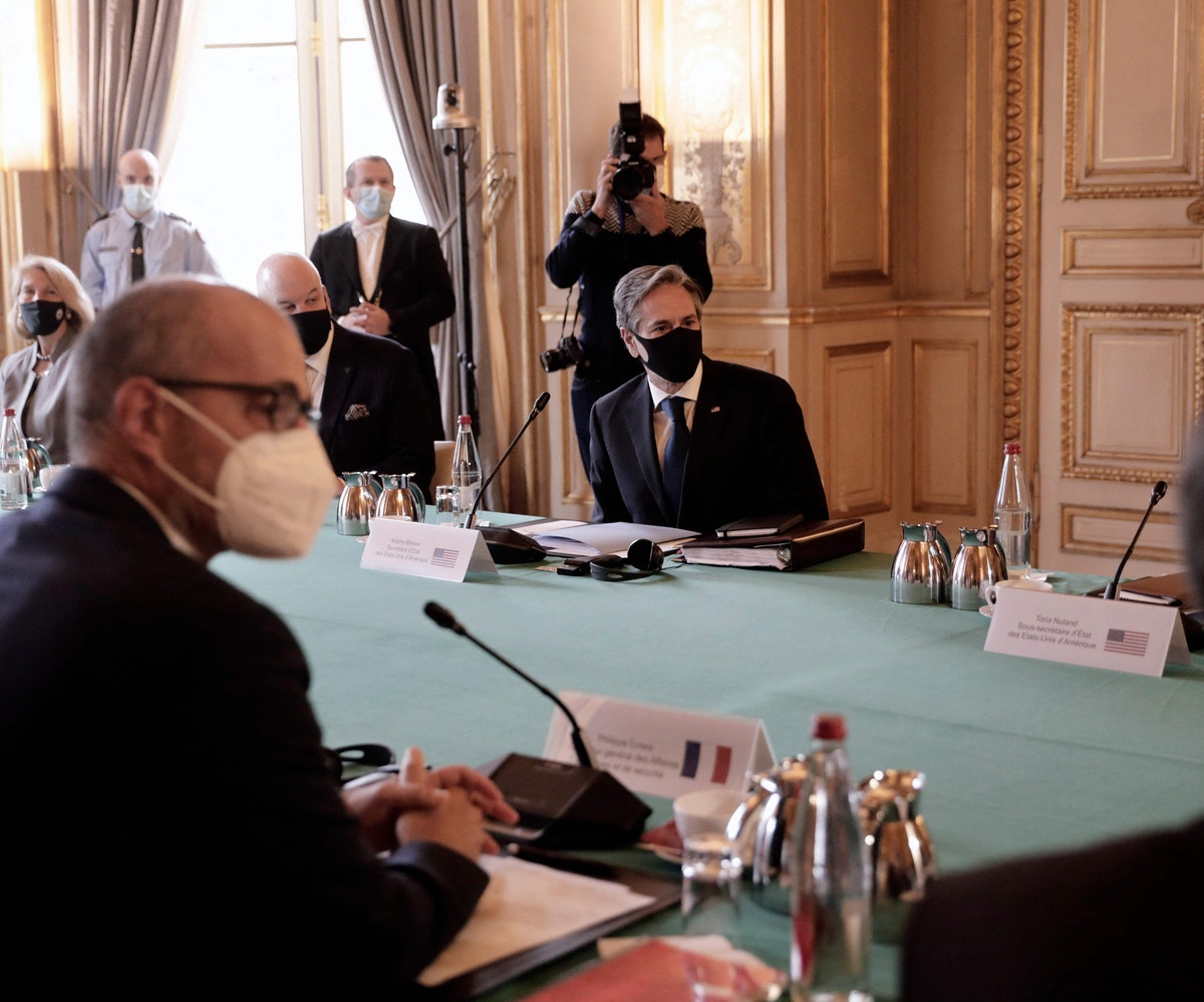 تداعيات “أزمة الغواصات”.. استقبال “فاتر” لبلينكن في باريس