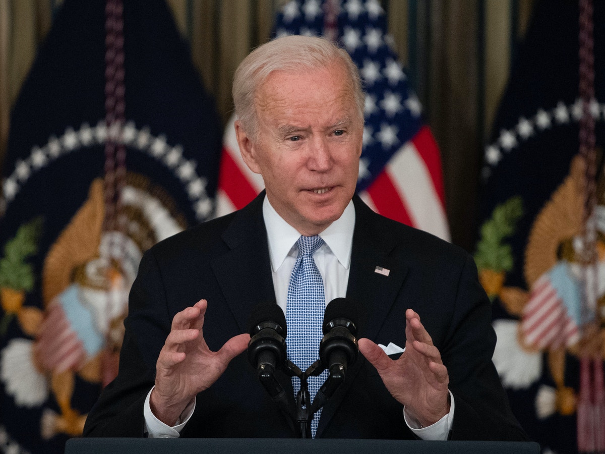 بايدن: إمدادات النفط كافية لتقليل الكميات المشتراة من إيران