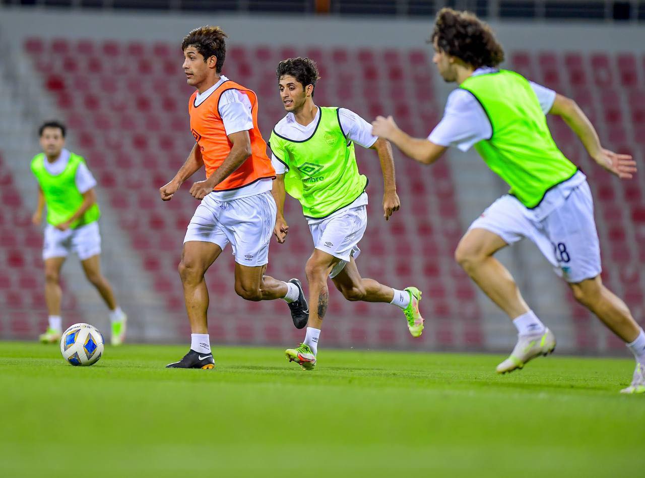 منتخبنا الوطني يكثف تدريباته بتواجد 27 لاعباً تحضيراً لمواجهة سوريا في تصفيات المونديال