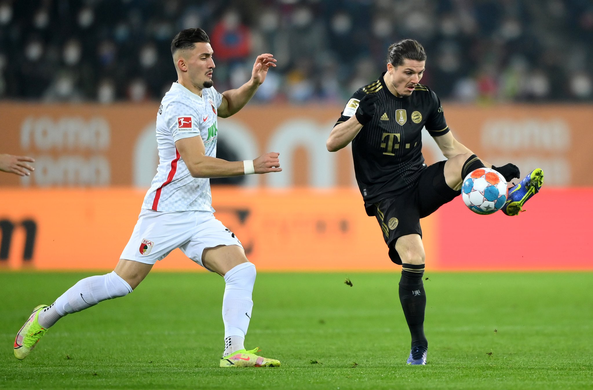 أوجسبورج يصعق بايرن ميونخ بثنائية مفاجئة في البوندسليجا