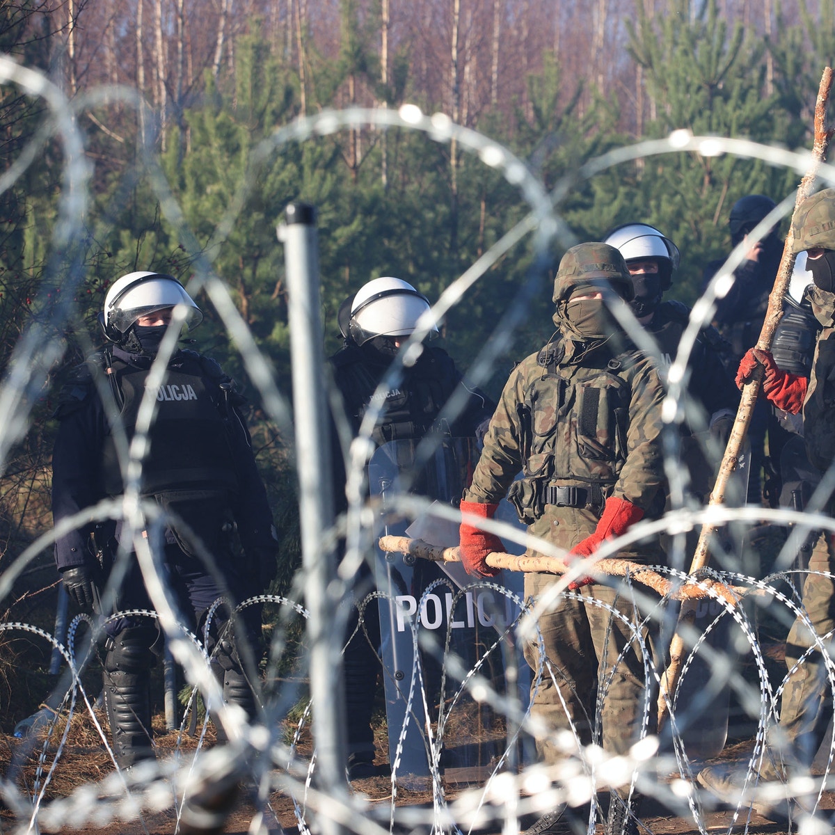 كيف تحولت مينسك إلى مقصد للمهاجرين تحت ستار السياحة؟