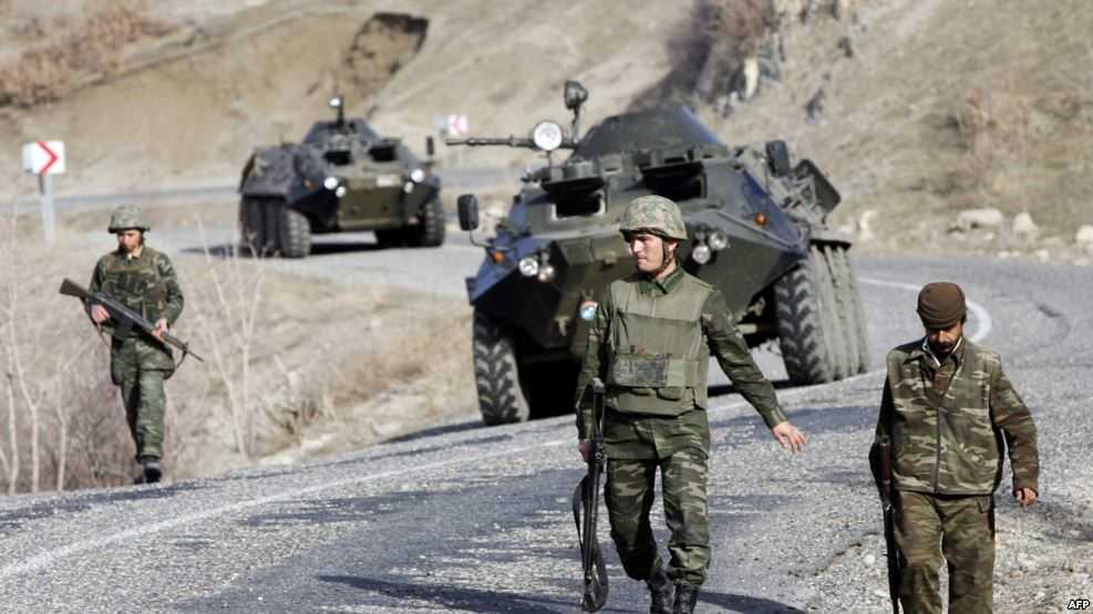 سقوط صورايخ قرب قاعدة تركية شمال الموصل