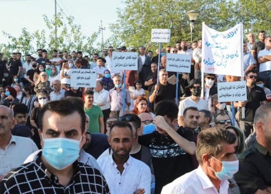 مستمرة بالتصعيد.. تظاهرات السليمانية تتواصل رفضا للفساد و حكم العائلات