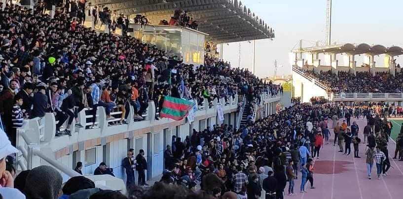 تعليق مباراة الناصرية وكربلاء بسبب نزول الجماهير لأرضية الملعب