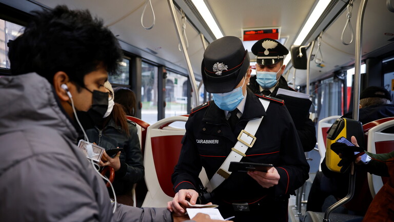 إيطاليا: رصد أول إصابة محلية بمتحور “أوميكرون” في روما